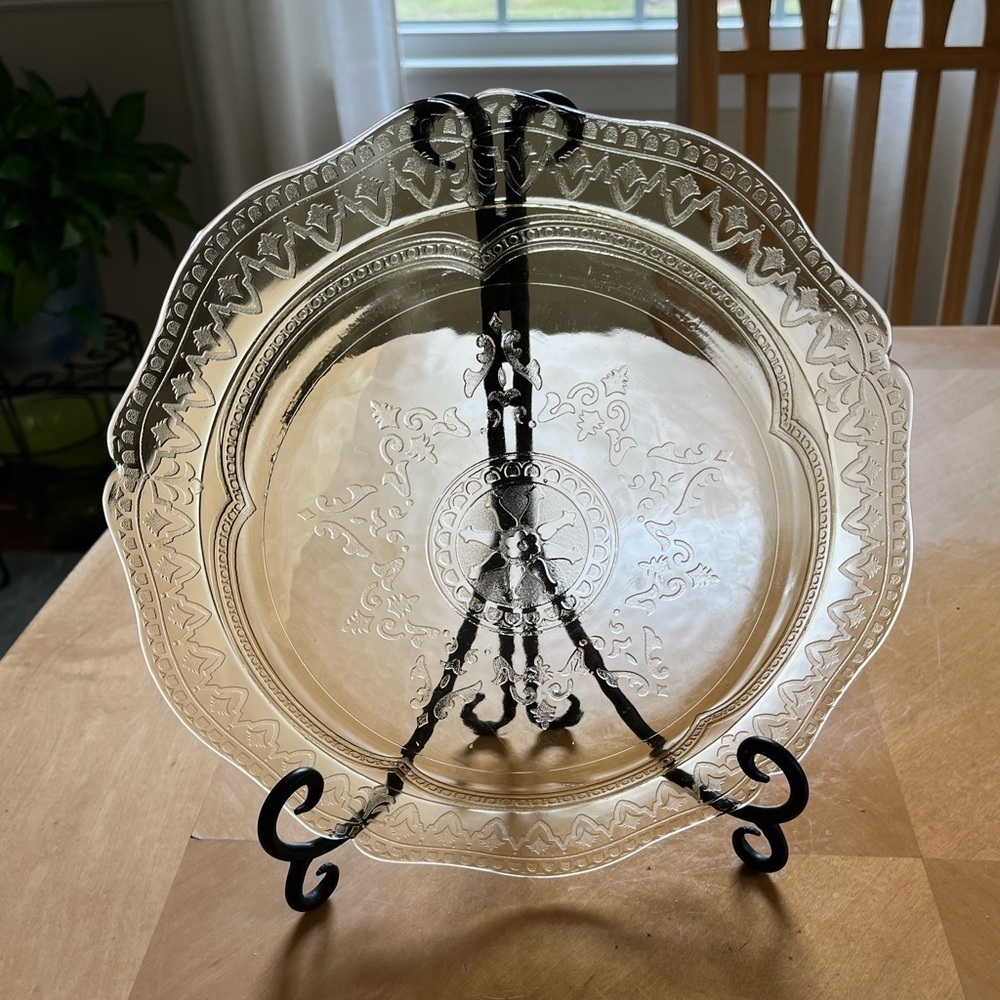 Vintage Federal Glass Patrician Spoke Depression Glass 11” Dinner Plate - Picture 12 of 13